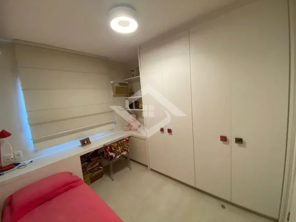Imagem Apartamento de 3 Quartos para Venda no Cidade Jardim com 115 m²