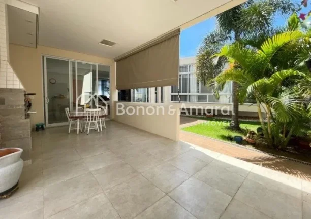 Imagem Ótima casa térrea no Condomínio Le Village, em Valinhos, com 195m² de área construída em um te...