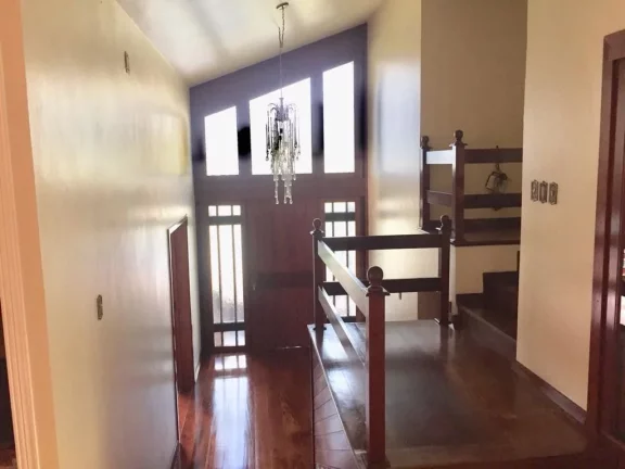 Imagem Casa de alto padrão de 3 Dormitórios e 400 m² de área útil em localização nobre Central de Sa