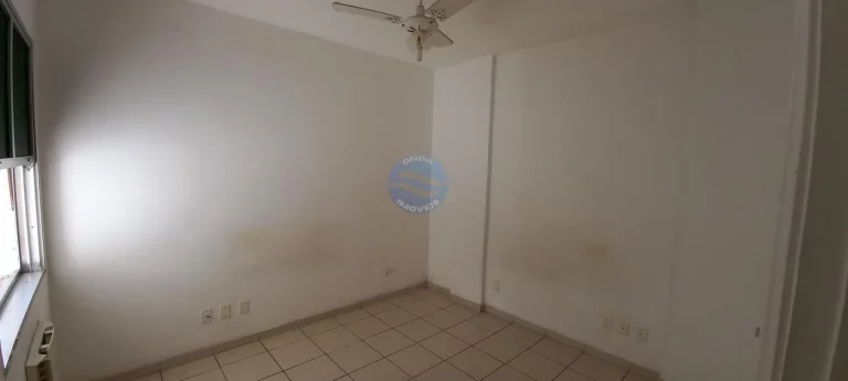 Imagem Apartamento venda na quadra da praia no Boqueirão em Santos
