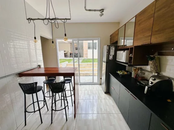 Imagem Sobrado com 2 dormitórios à venda, 195 m² por R$ 680.000,00 - Vila Perreli - Poá/SP