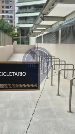 Imagem Studio de Luxo à Venda em Moema, São Paulo-SP: 1 Quarto, 2 Salas, 1 Banheiro, 28m² de Pura Elegância!