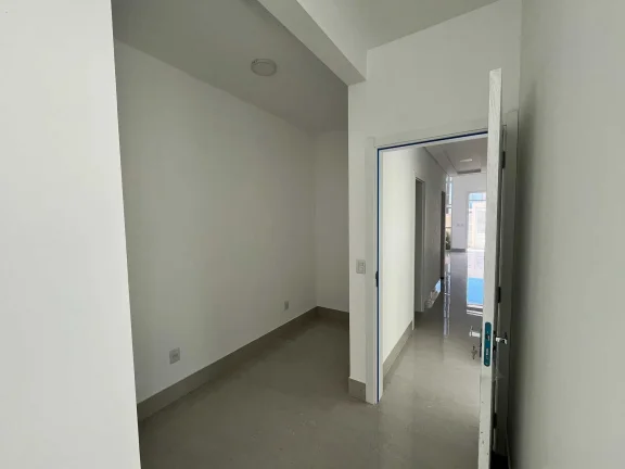 Imagem Casa com 3 dormitórios sendo 1 suíte e 1 vaga de garagem em Gov Celso Ramos/SC