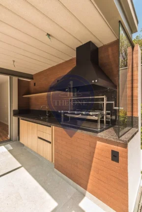 Imagem Luxuosa casa à venda em São Paulo-SP, Alto de Pinheiros: 4 quartos, 4 suítes, 5 banheiros, 6 vagas, 371 m². Imperdível!