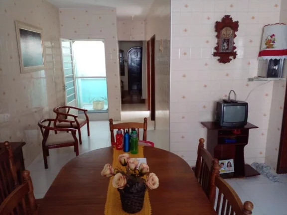 Imagem Casa com 2 dormitórios e garagem em Lorena - SP