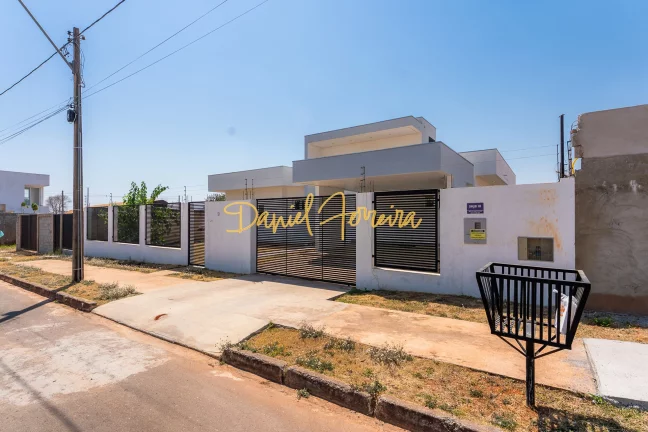 Imagem Casa Térrea com 3 Quartos no Jardim Botânico III