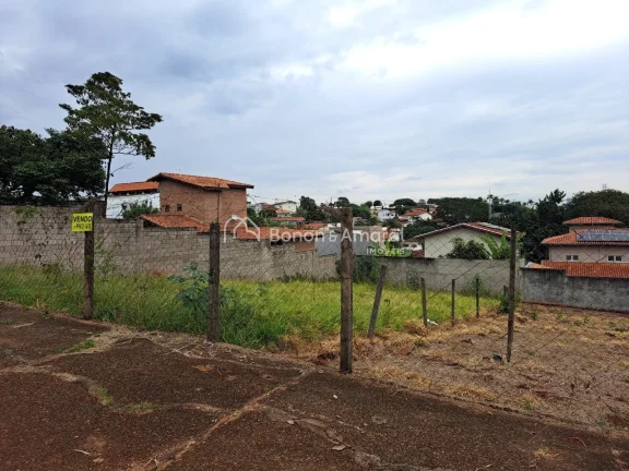 Imagem Lote com área total de 490 m² (14x35) em aclive, proporcionando vista livre na parte de trás com ...