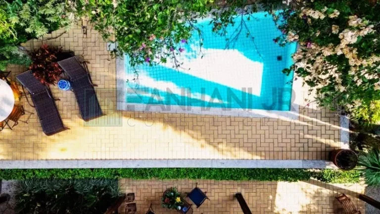 Imagem Deslumbrante casa à venda em São Paulo-SP, no Jardim Guedala: 3 quartos, 3 suítes, 4 salas, 5 banheiros, 4 vagas de garagem, 365m².