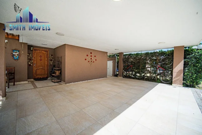 Imagem Casa com 4 dormitórios, sendo 4 suítes para venda - Granja Viana (no miolo)