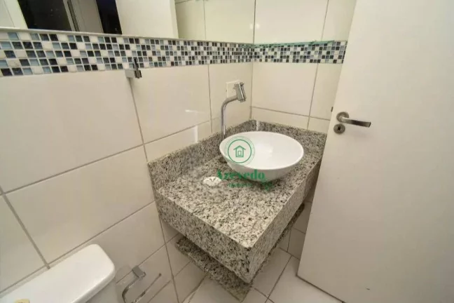 Imagem Apartamento com 2 dormitórios à venda, 51 m² por R$ 320.000,00 - Vila Galvão - Guarulhos/SP