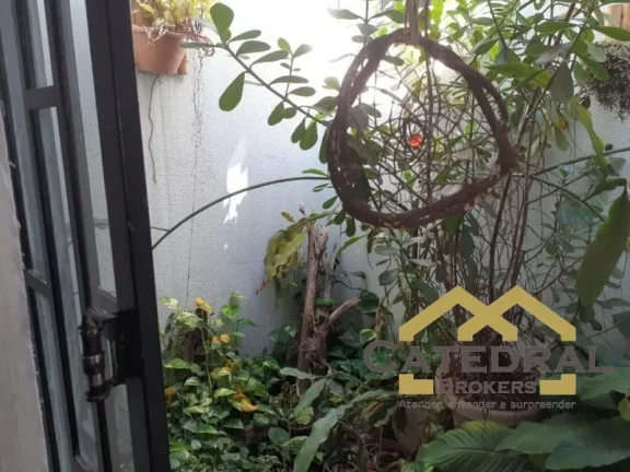 Imagem Casa com 03 dormitórios em 144m² à Venda por R$700.000,00 - Jardim das Carpas - Jundiaí/SP