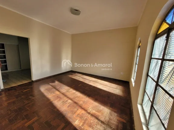 Imagem Casa térrea à venda no Jardim Conceição, Campinas, SP. 

Casa de 3 quartos, sendo 1 suíte, todo...