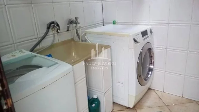 Imagem Casa Assobradada 200m², 8 metros de frente, Churrasqueira, Dormitórios, 2 Banheiros, 3 Vagas, Financia, Jardim Bela Vista, Mauá-SP