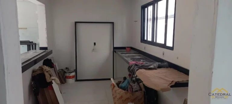 Imagem Casa à venda com 3 quartos, sendo uma suíte no Chacur, em Várzea Paulista - SP.