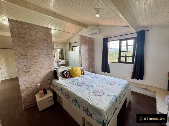 Imagem Casa à venda em Mairiporã/SP - Condomínio próximo ao centro, R$1.250.000!
