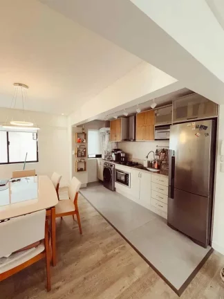 Imagem Apartamento com 2 dormitórios e 1 vaga de garagem em – Balneário Camboriú/SC