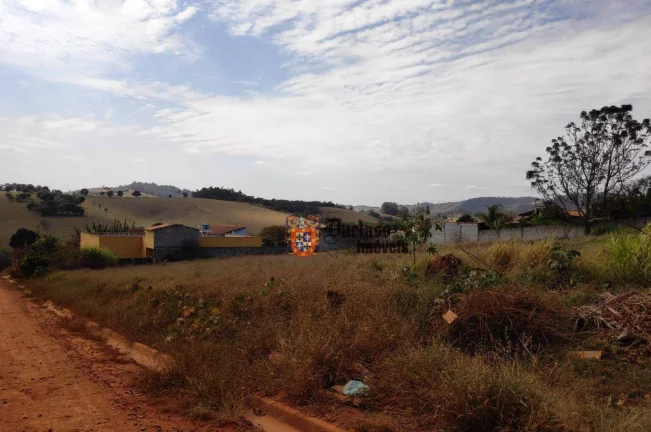 Imagem Terreno à venda, 3000 m² por R$ 449.000 - Recanto das Aves Tuiuti/SP
