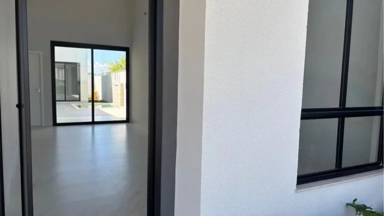 Imagem Casa em Condomínio para Venda em Cuiabá / MT no bairro Condomínio Residencial Florais Safira