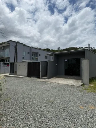 Imagem Terreno em Penha-SC de 300m² com sala comercial e Kitnet construída no bairro de Gravatá, projeto para 20 Lofts a venda por Adriano Carpes Imóveis