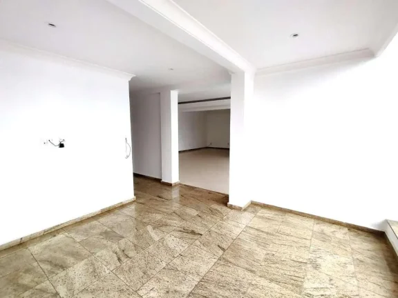 Imagem Viva com Elegância e Conforto: Apartamento de 4 Quartos no Coração da Cidade!