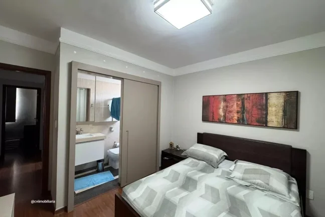 Imagem Localizado em Belo Horizonte, este apartamento de 97 metros quadrados oferece um espaço confortáve...