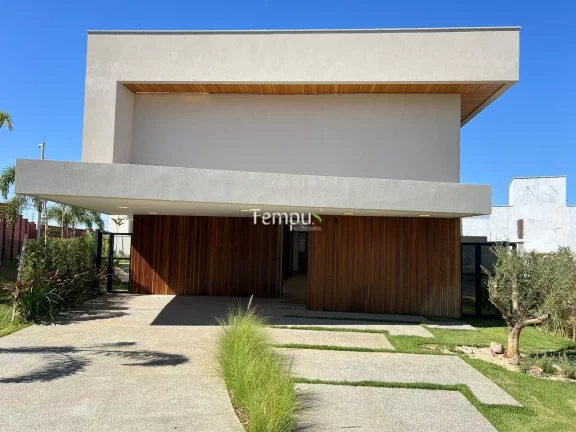 Imagem Jardins Bolonha - Sobrado à venda no Jardins Bolonha - Senador Canedo/GO, com 314m², possui 4 suítes, piscina aquecida, churrasqueira