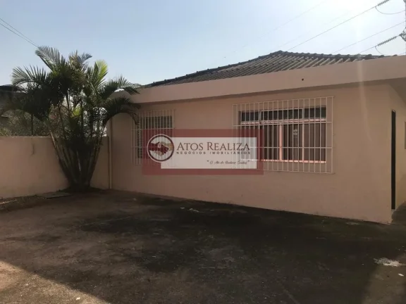 Imagem VENDO casa térrea na região do Sesc Interlagos, terreno de 300m², ACEITA PERMUTA. Vendo casa térreo na região de Interlagos, imóvel ideal para investidores, construir para renda, imóvel Atual, casa térrea com 2 Dormitorios, suite de empregada, 6 vagas de 