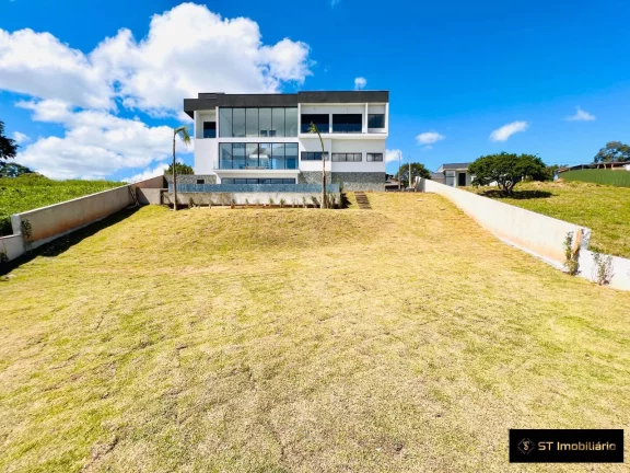 Imagem Casa Cinematográfica localizada em Atibaia! Aceita financiamento bancário!