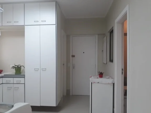 Imagem Apartamento 250 M², 3 Quartos, 3 Suítes, 5 Banheiros, 4 Vagas, Varanda, Lavabo, Piscina, Academia, Brinquedoteca, Quadra, Playground, Brinquedoteca.