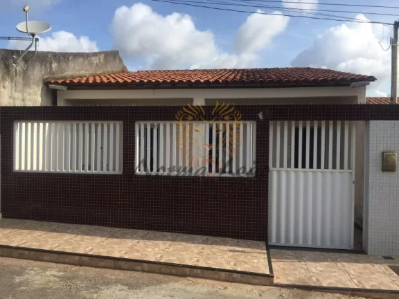Casa Térrea á Venda em São Cristóvão. Bairro Eduardo Gomes.