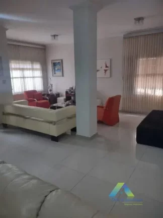 Imagem Sobrado com 4 dormitórios, 4 banheiros e com piscina em Bosque da Saúde/SP!