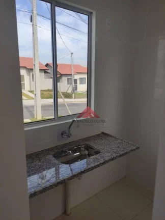 Imagem Casa com 2 dormitórios à venda, 45 m² por R$ 200.000,00 - Três Pontes - Itaboraí/RJ