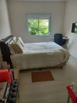 Imagem Linda e espaçosa casa em rua sem saída, lugar muito tranquilo e acessível. A residência possui 3...