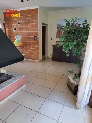 Imagem Casa à venda no Jardim Recreio, Ribeirão Preto-SP: 3 quartos, 3 suítes, 5 salas, 4 banheiros, 5 vagas, 450m². Quer Imóvel Negócios Imobiliários.