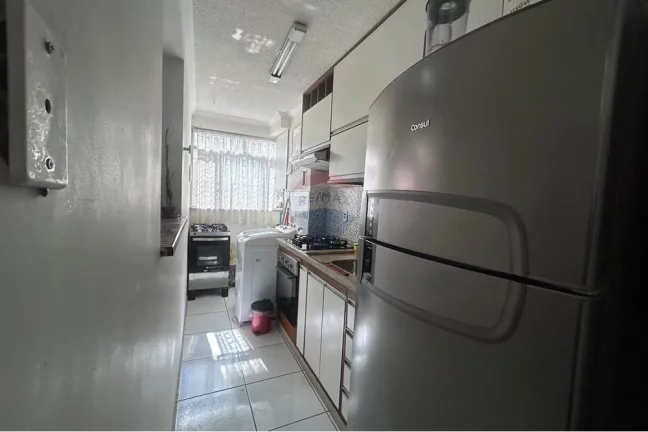 Imagem Apartamento a venda com 3 quartos e com 48m² em Rocha Miranda. Rio de Janeiro.
