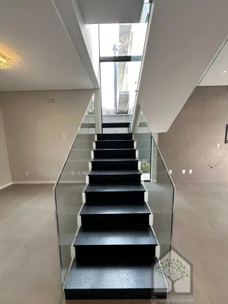 Imagem Bela casa de Alto Padrão nos Ingleses