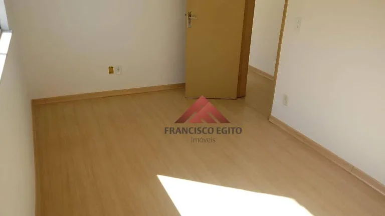 Apartamento para locação com sala 02 quartos e vaga de garagem em Santa Rosa,condução na porta,proximo a todo comercio do largo marrão,colado ao super