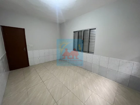 Imagem Casa na zona 2 da Ocian, Praia Grande 325mil