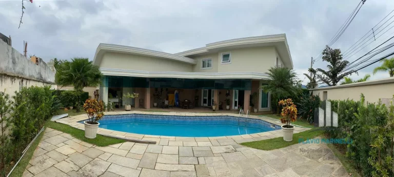 Imagem Melville Belíssima Casa de Esquina de 462m² com 4 Suítes e 6 Vagas de Garagem