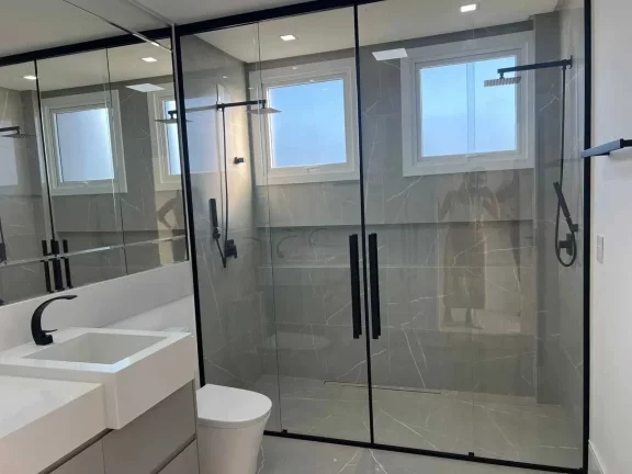 Imagem Casa de alto padrão em condomínio com 4 suítes em Camboriú/SC