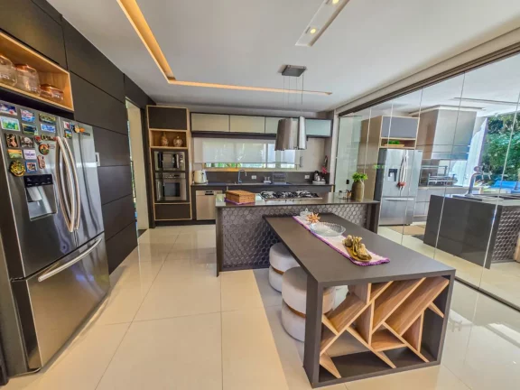Imagem Imperdível casa à venda na Riviera de São Lourenço Módulo 12: 7 quartos, 7 suítes, 3 salas, 4 vagas, 642m² de área!