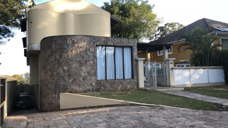 Imagem Casa em Aldeia da Serra - 688m²