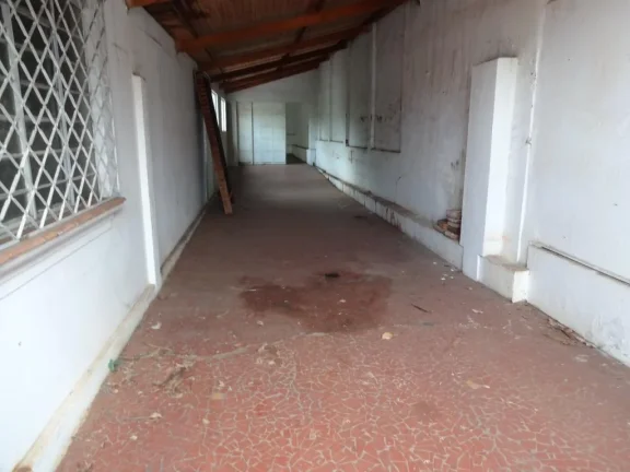Imagem Casa ampla com vocação comercial no Centro , excelente para clínicas e escritórios , banheiros m...