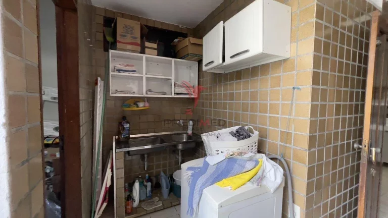 Imagem Casa à venda com 4 Quartos, 1 Suites, 3 Vagas, no Bessa – apenas 400m da praia!