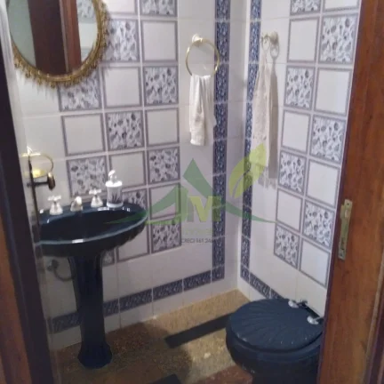 Imagem Bela Casa à Venda no Condomínio Clube da Montanha em Atibaia