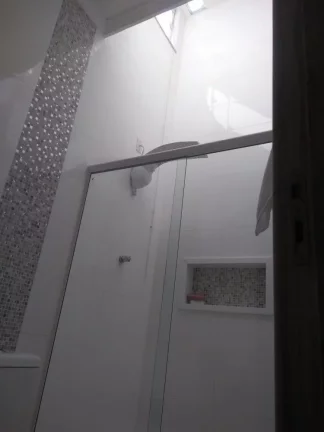 Imagem Lindíssimo sobrado com 3 suítes e acabamento de padrão – Conforto e sofisticação em cada detalhe!