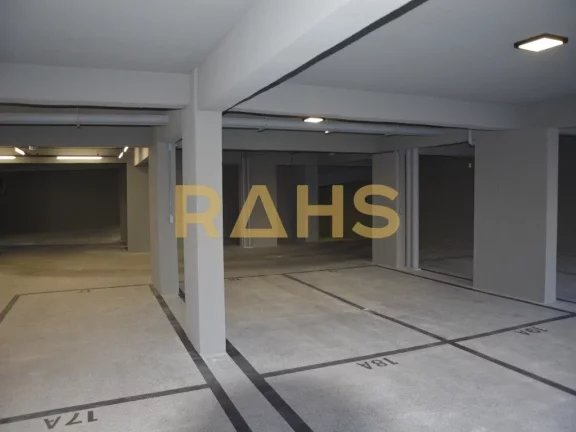 Imagem Lindo apartamento com jardim suspenso na faixada do edifício! Iluminação moderna e inspiradora, a...