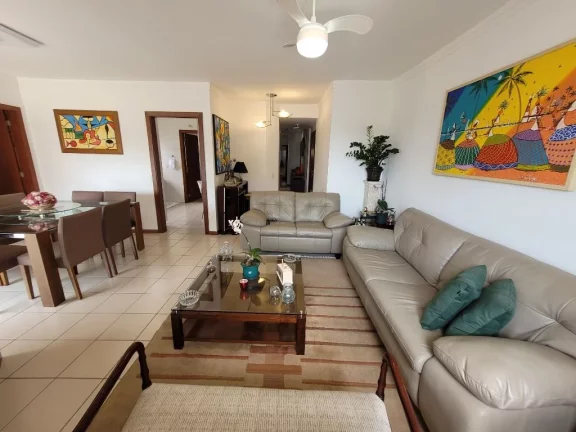 Imagem ASTÚRIAS – UMA QUADRA DA PRAIA, MARAVILHOSO APTO COM 124 M² ÚTEIS, 01 VAGA DE GARAGEM NO PRÉDIO, PISCINA E SALÃO DE JOGOS E FESTAS.