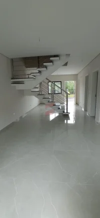 Imagem SOBRADO com 3 dormitórios à venda com 132.68m² por R$ 599.000,00 no bairro Centro - QUATRO BARRAS / PR