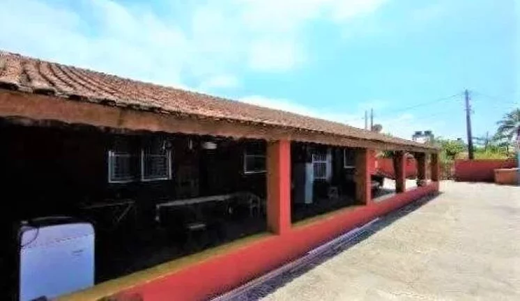 Imagem Casa com 2 dormitórios à venda na Ilha Comprida/SP